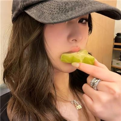 千钧。一发